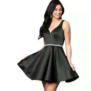 Women’s Short Homecoming Party Black Sleeveless Crystal Embellished Dress Sz 3